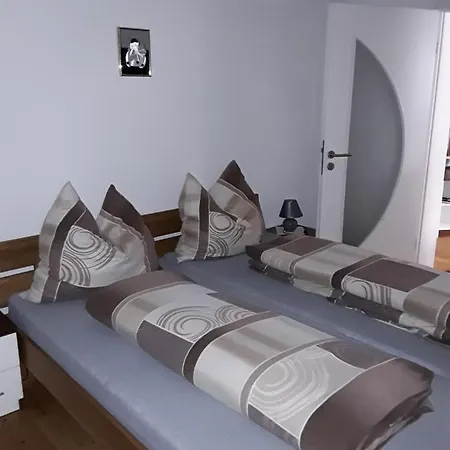 Apartment Ferien- Und Monteurwohnung Tina
