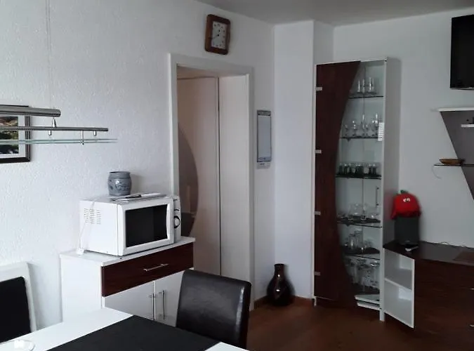 Ferien- Und Monteurwohnung Tina アパート *