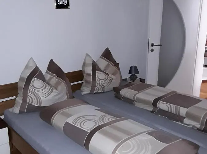 アパート Ferien- Und Monteurwohnung Tina